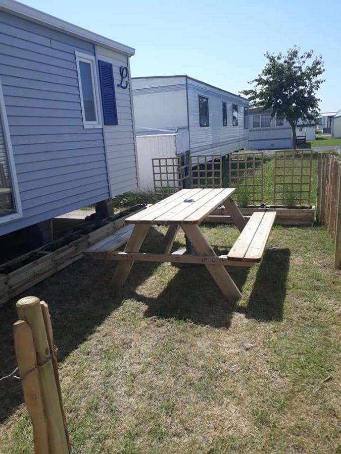 Stacaravan 4Pers In Bredene Met Eigen Tuintje 2449 外观 照片